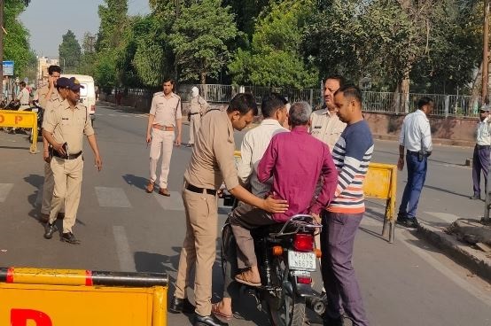 MP के जबलपुर, ग्वालियर, भोपाल, इंदौर में होली पर तैनात होगें हजारों पुलिस कर्मी, ड्रोन से रखी जाएगी निगरानी..!